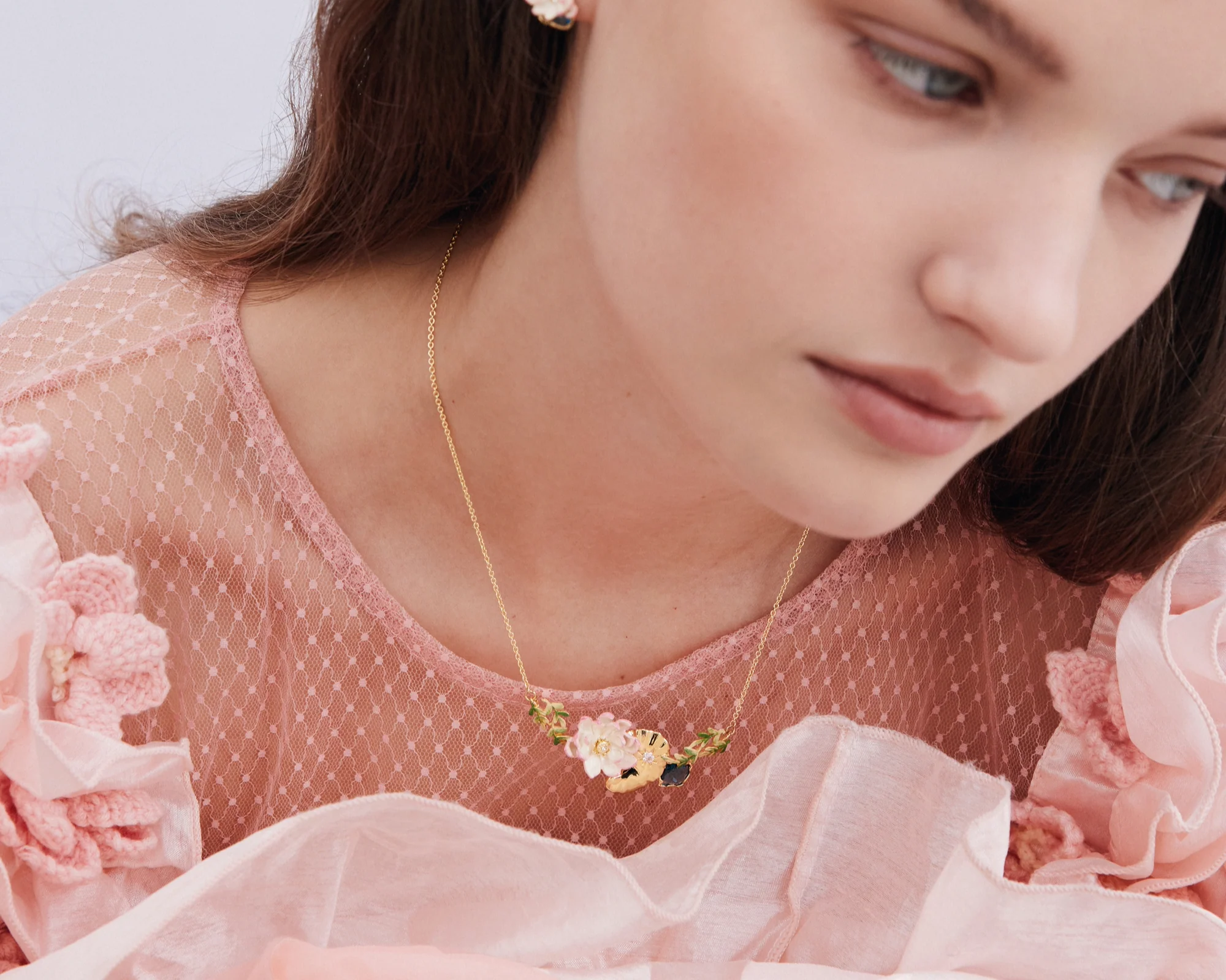 Poésie Florale et Bijoux Uniques
